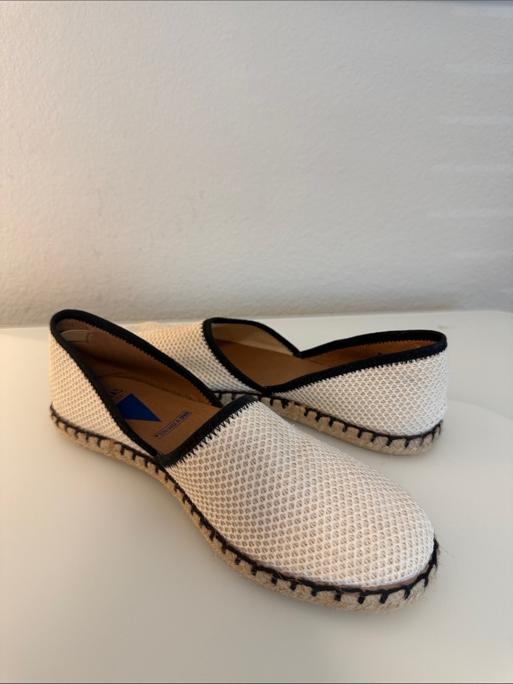 Verbenas Fun Woven Cream Espadrille Flats with Black Trim Size 10 (41) Women